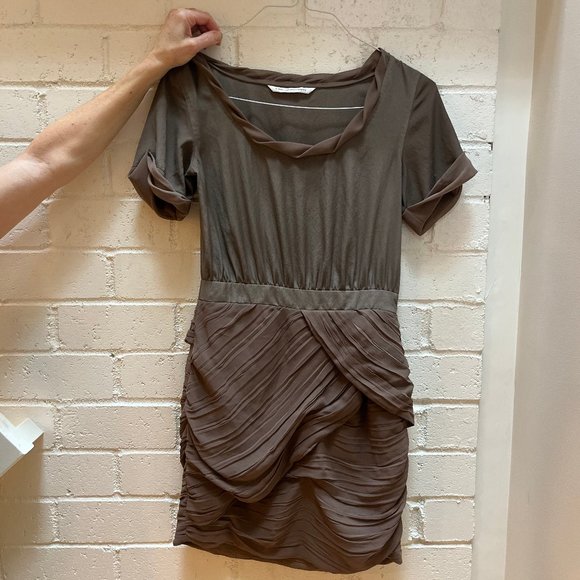 Beautiful Brown Diane von Frustenberg Mini Dress - Picture 4 of 6